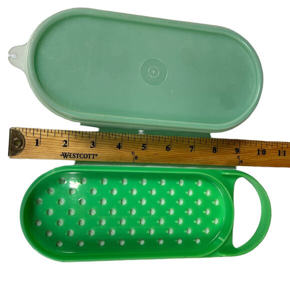 Tupperware Vintage 3 Piece Grater Zester Shredder in 1970's Jadeite Green - Picture 12 of 12